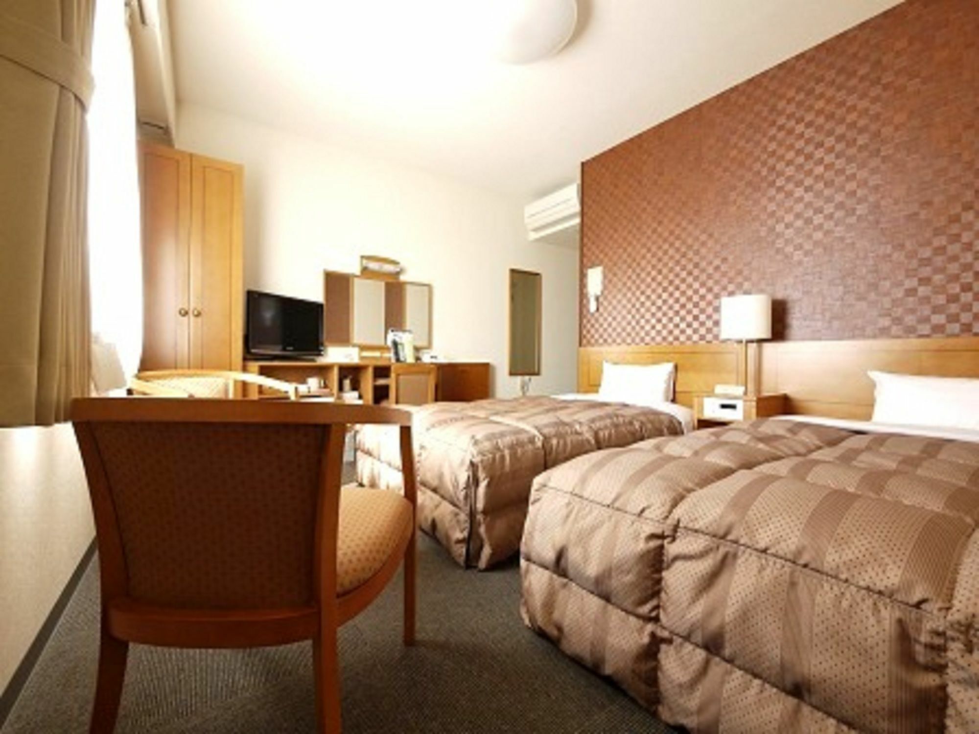 Route-inn Ekimae 3*